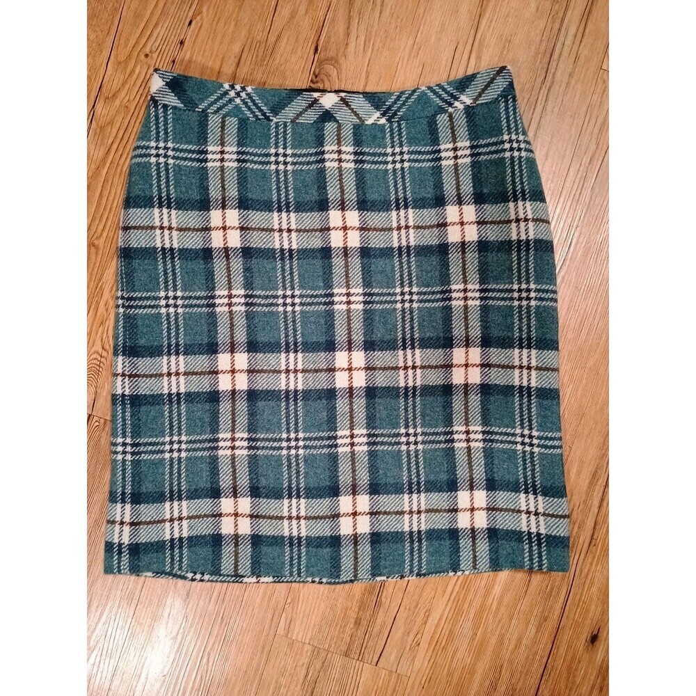 L.L. Bean Favorite Fit Blue Green Plaid Wool Blend Skirt Size 8